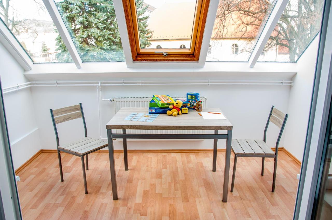 Harangtorony Szallo Kőszeg Exteriör bild