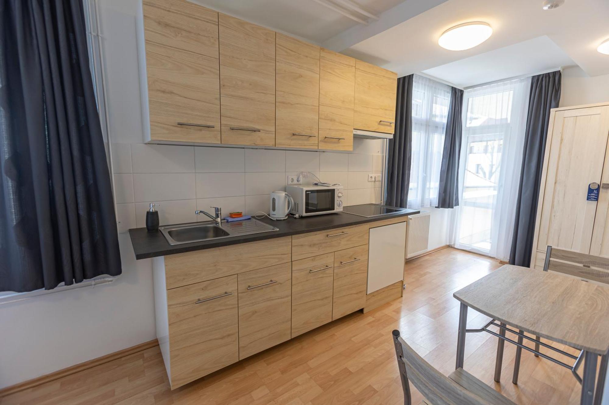 Harangtorony Szallo Kőszeg Exteriör bild